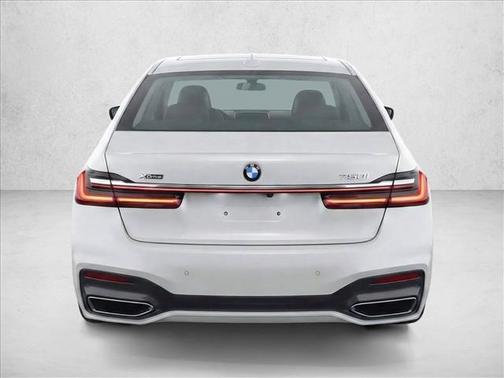 2022 BMW 750 i xDrive