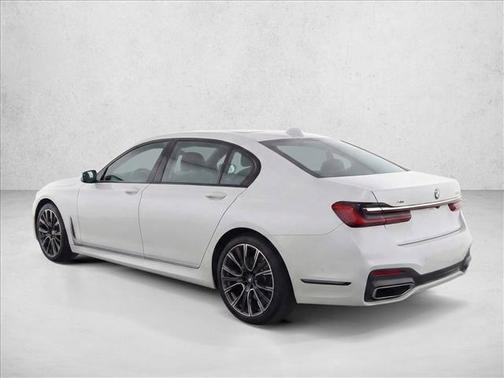 2022 BMW 750 i xDrive