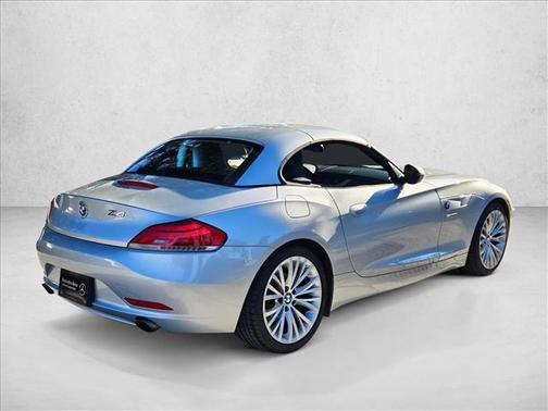 Titanium Silver Me 2010 BMW Z4 sDrive35i