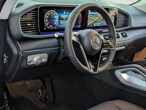 2026 Mercedes-Benz GLS 450 4MATIC
