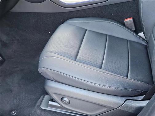 MANUFAKTUR Alpine Grey 2026 Mercedes-Benz GLE 450 4MATIC