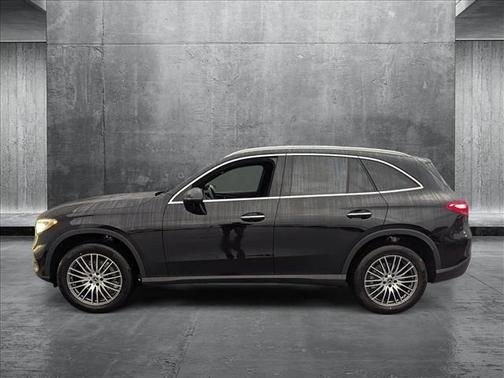 2025 Mercedes-Benz GLC 300 Base