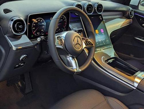 2025 Mercedes-Benz GLC 300 Base