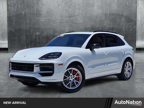 2024 Porsche Cayenne S