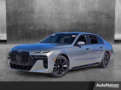 2025 BMW 740 i