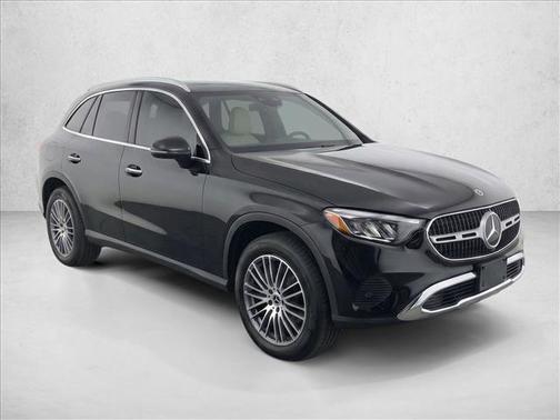Black 2024 Mercedes-Benz GLC 300 4MATIC