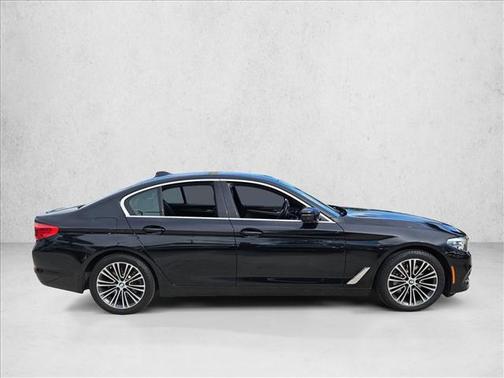 2019 BMW 530 530i