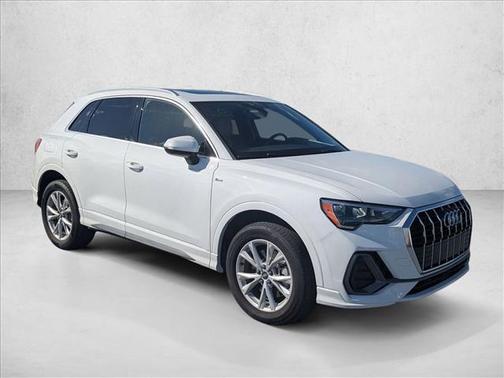 2021 Audi Q3 45 S line Premium