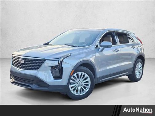 Argent Silver Metallic 2024 Cadillac XT4 Luxury