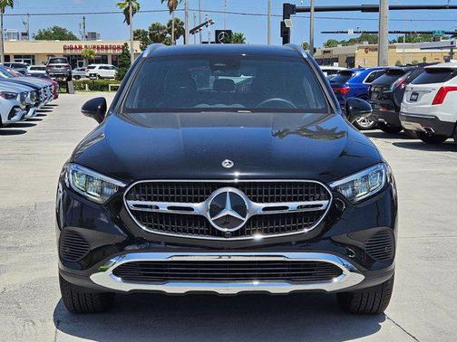 2025 Mercedes-Benz GLC 300 4MATIC