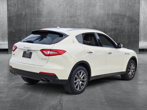 2017 Maserati Levante S