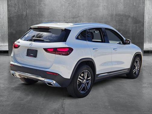 2025 Mercedes-Benz GLA 250 Base