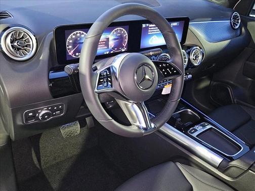 2025 Mercedes-Benz GLA 250 Base