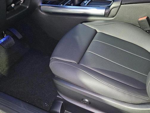 2025 Mercedes-Benz GLA 250 Base