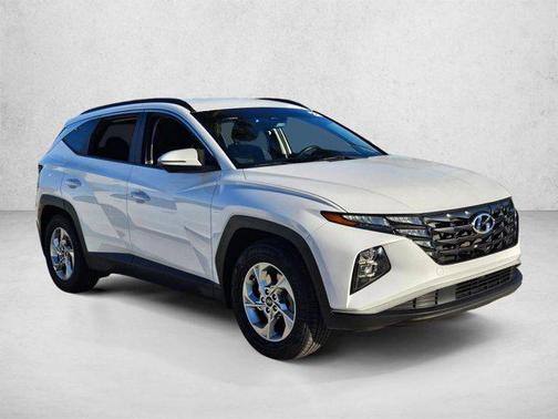 Quartz White 2022 Hyundai TUCSON SEL