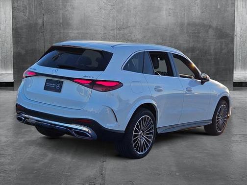 2025 Mercedes-Benz GLC 350e Base