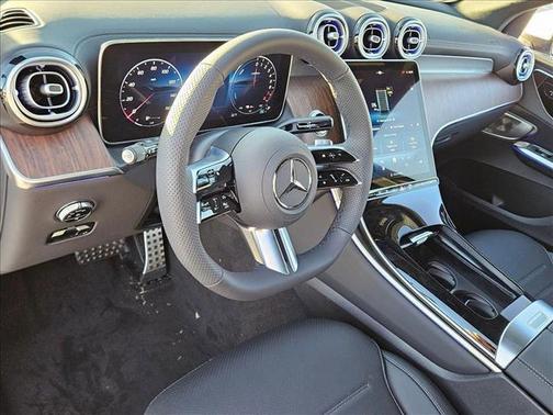 2025 Mercedes-Benz GLC 350e Base