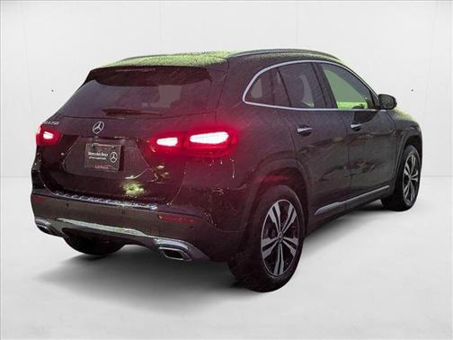2025 Mercedes-Benz GLA 250 Base