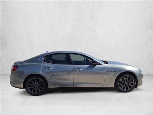 Grigio 2020 Maserati Ghibli 3.0L