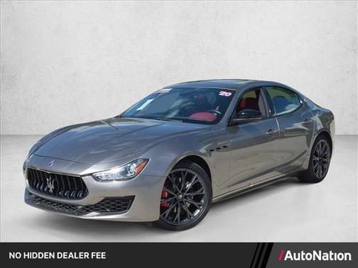 Grigio 2020 Maserati Ghibli 3.0L