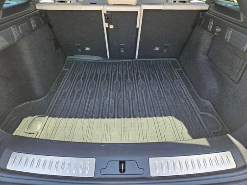 2018 Land Rover Range Rover Velar P250 S R-Dynamic