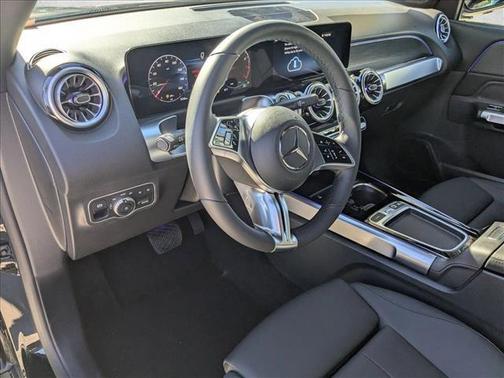 2026 Mercedes-Benz GLB 250 Base