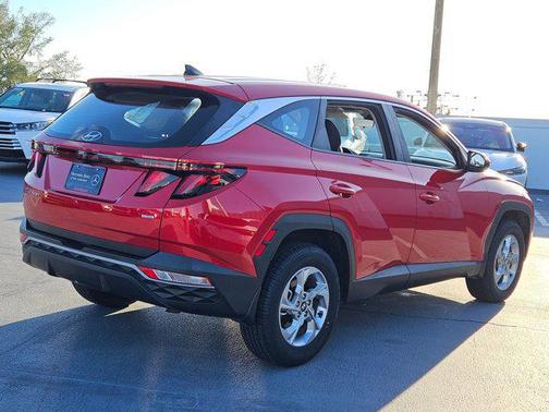 2023 Hyundai TUCSON SE