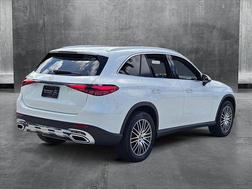 2025 Mercedes-Benz GLC 300 Base