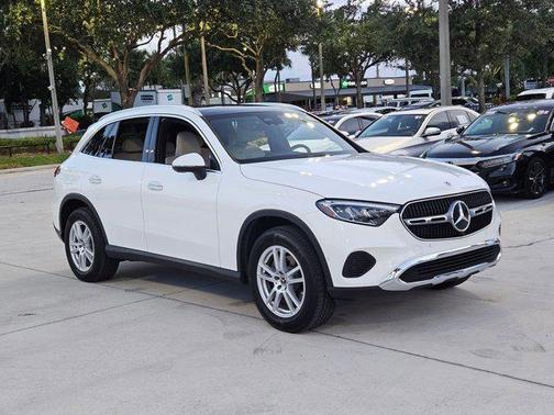 2025 Mercedes-Benz GLC 300 Base