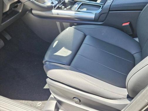 Night Black 2026 Mercedes-Benz GLA 250 4MATIC