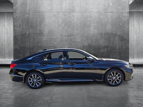 2022 Honda Accord EX-L 1.5T