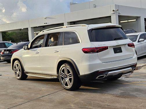 2022 Mercedes-Benz GLS 450 4MATIC