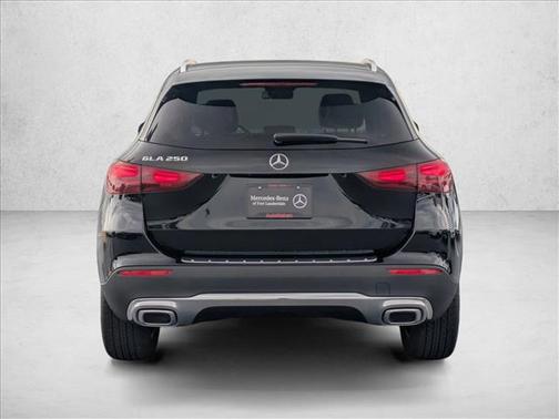 Night Black 2026 Mercedes-Benz GLA 250 4MATIC