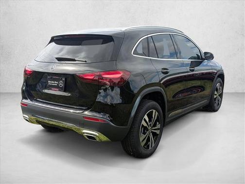 Night Black 2026 Mercedes-Benz GLA 250 4MATIC