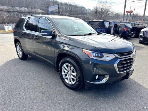 2020 Chevrolet Traverse LT Cloth