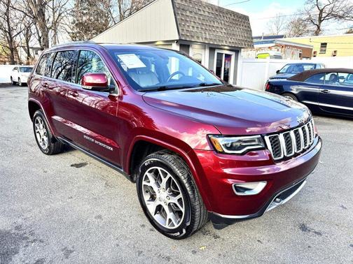 2018 Jeep Grand Cherokee Sterling Edition
