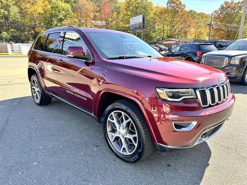 2018 Jeep Grand Cherokee Sterling Edition