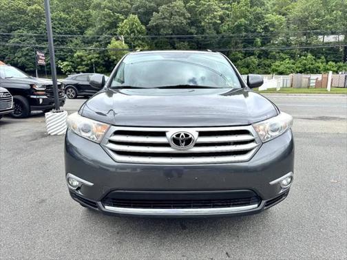 2011 Toyota Highlander SE