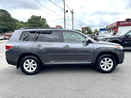 2011 Toyota Highlander SE