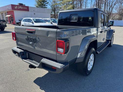 2022 Jeep Gladiator Sport S