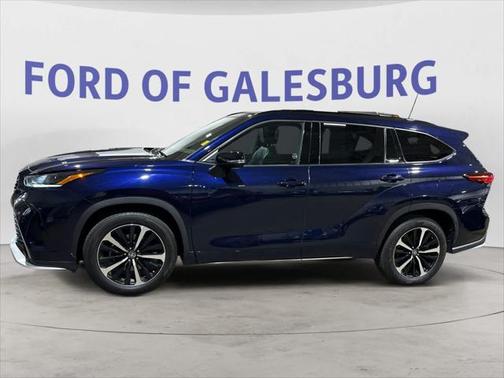 2022 Toyota Highlander XSE