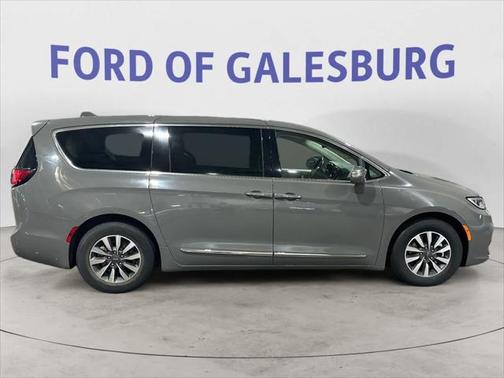 2022 Chrysler Pacifica Hybrid Limited
