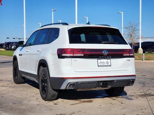 2025 Volkswagen Atlas 2.0T Peak Edition