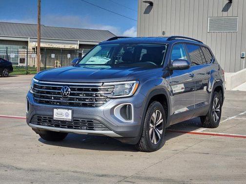 2025 Volkswagen Atlas 2.0T SE