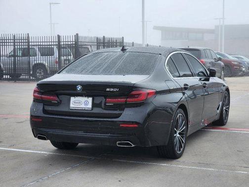 2022 BMW 530 i