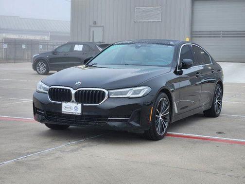 2022 BMW 530 i