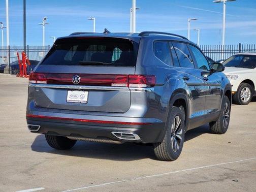 2025 Volkswagen Atlas 2.0T SE