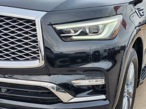 2022 INFINITI QX80 Luxe