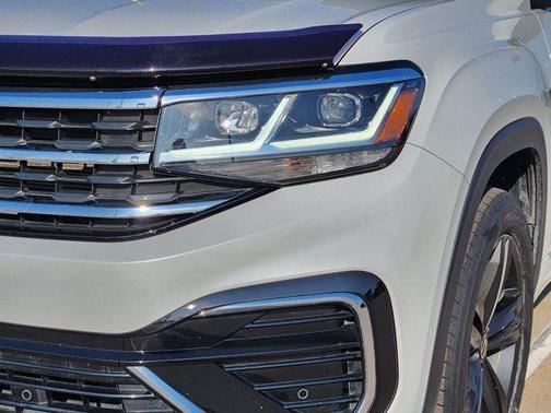 2022 Volkswagen Atlas Cross Sport 2.0T SEL R-Line