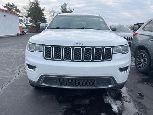 Photo 2 of 10 of 2017 Jeep Grand Cherokee Limited